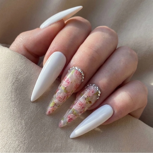 “Pink Roses” Press on nails (HANDMADE) - Picture 9 of 15